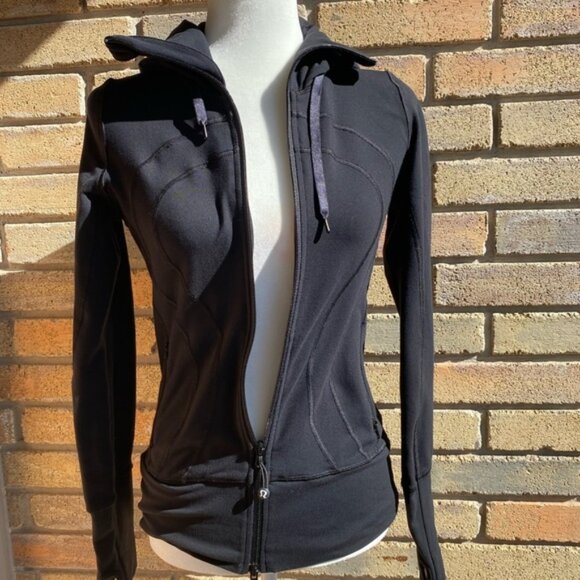 Lululemon Black Stretchy Full-Zip Hooded Jacket w/Thumbholes Size 4 Preowned - Picture 10 of 12